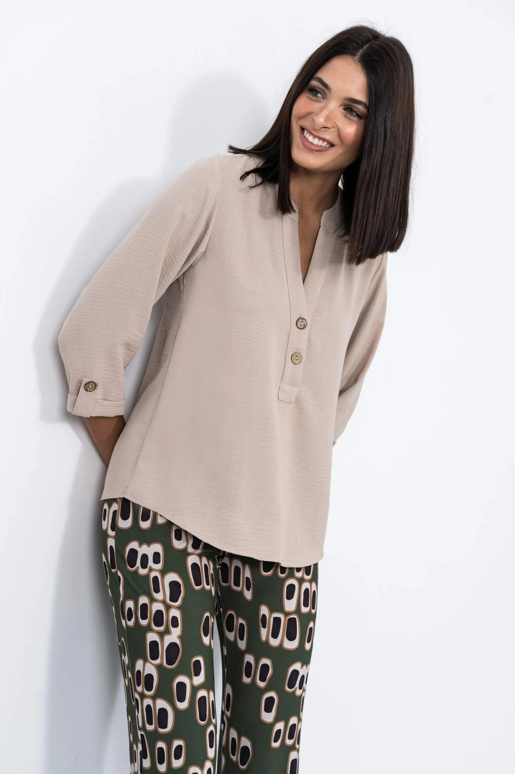 blusa_botones_mf_arena_3.webp Precchio Blusas Y Camisas<BLUSA BOTONES M/F ARENA