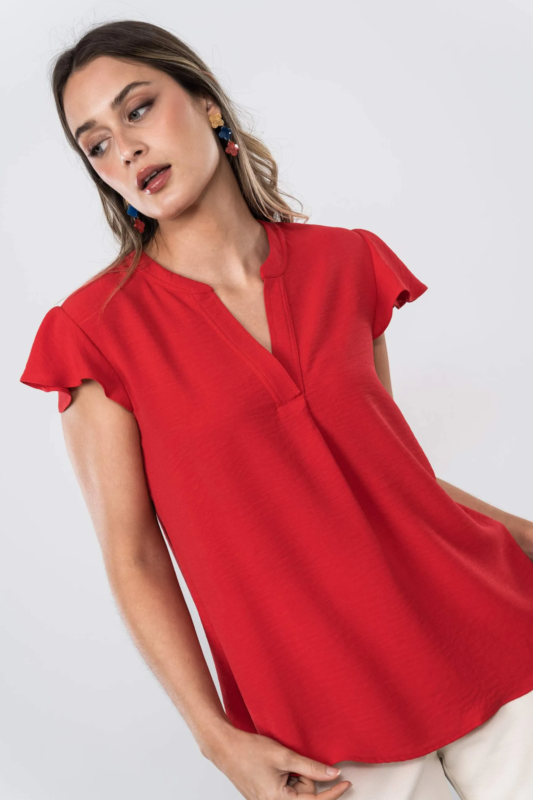 blusa_cuello_uve_rojo_2.webp Precchio Blusas Y Camisas<BLUSA CUELLO UVE ROJO