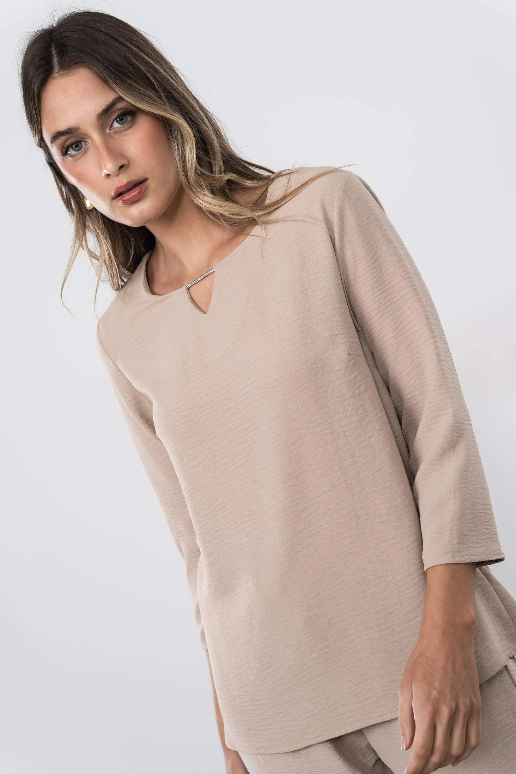 Precchio Blusas Y Camisas<BLUSA DETALLE BRILLO BEIGE