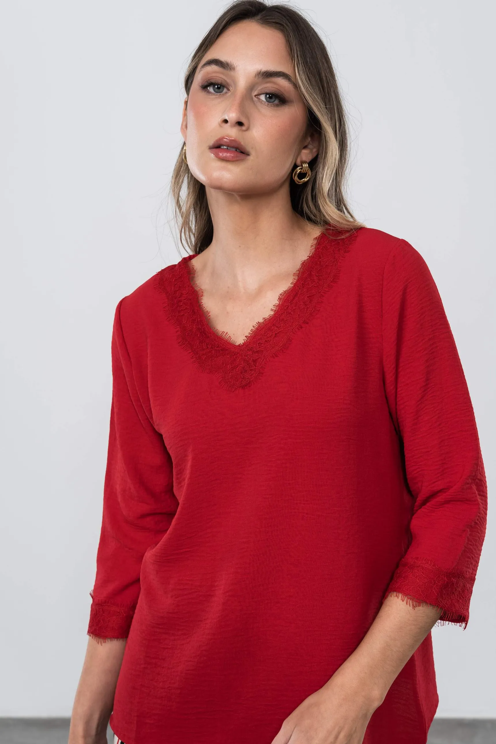 Precchio Blusas Y Camisas<BLUSA ENCAJE MANGA FRANCESA ROJO