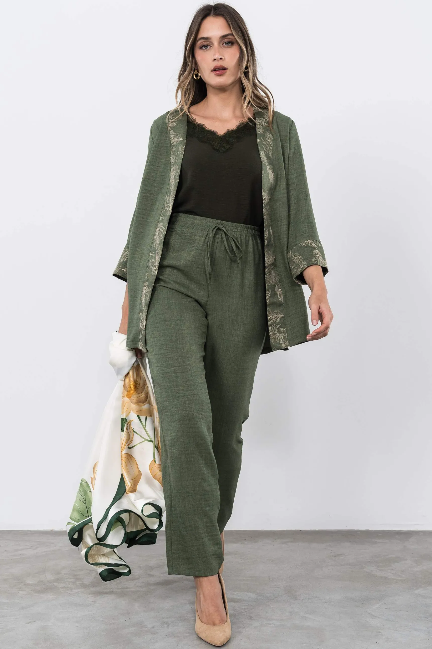blusa_encaje_manga_france_2-4.webp Precchio Blusas Y Camisas<BLUSA ENCAJE MANGA FRANCESA