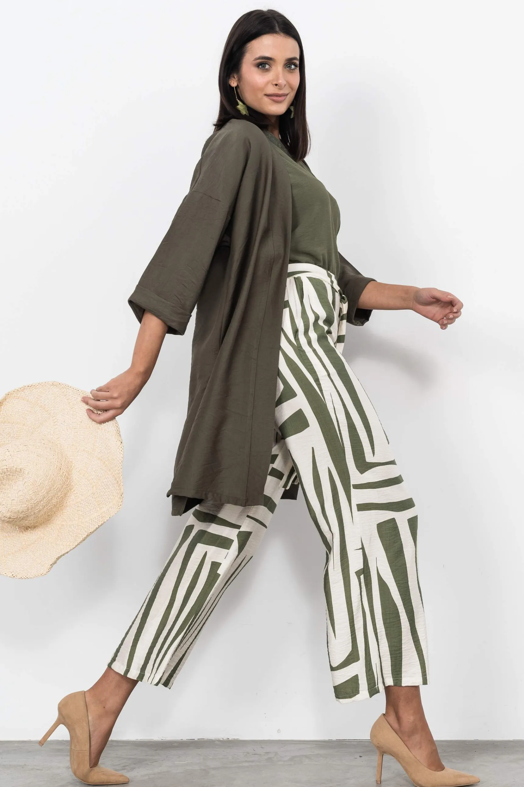 blusa_encaje_manga_sisa_k_2.webp Precchio Blusas Y Camisas<BLUSA ENCAJE MANGA SISA KAKI