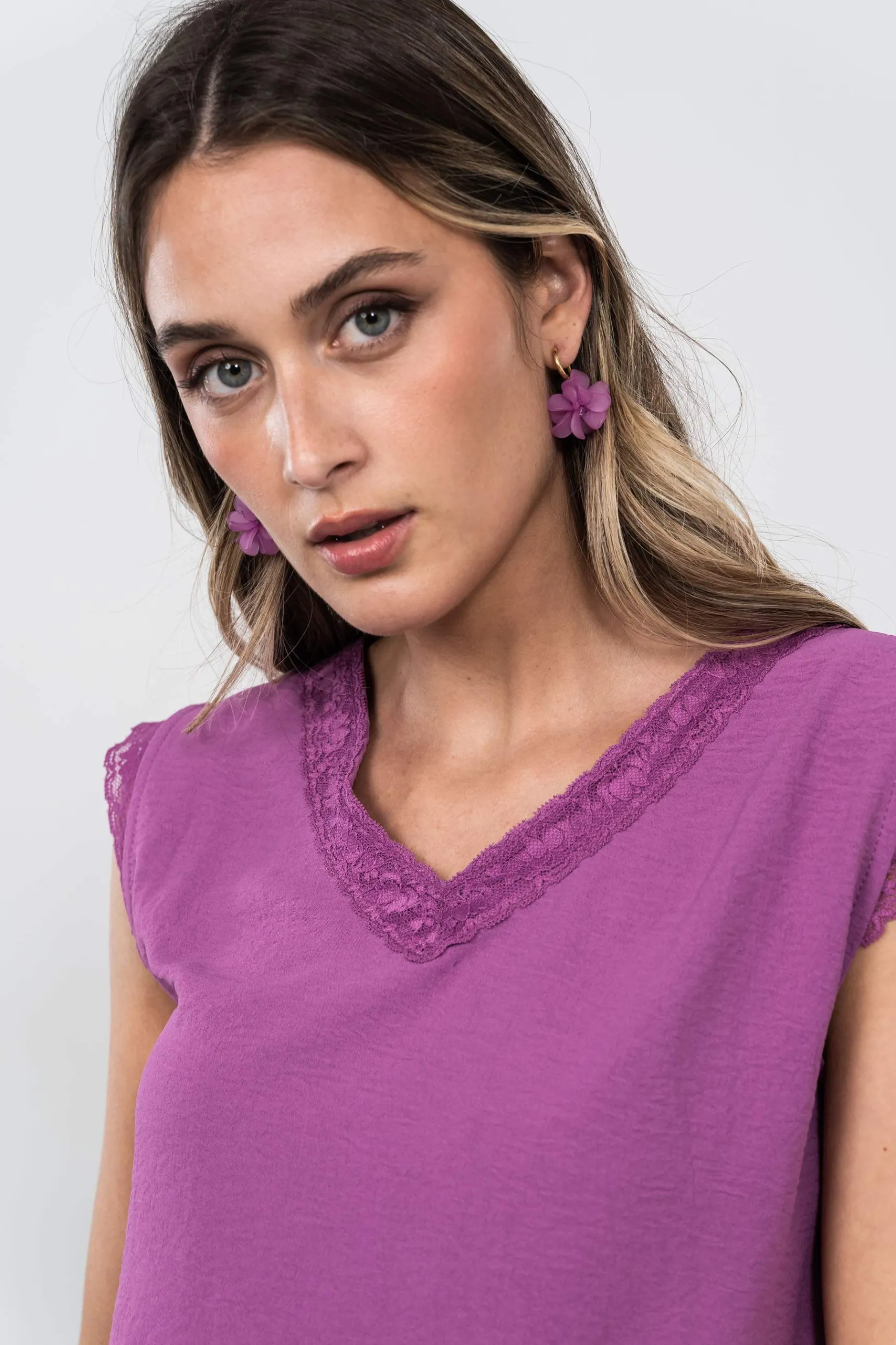 Precchio Blusas Y Camisas<BLUSA ENCAJE MANGA SISA MALVA