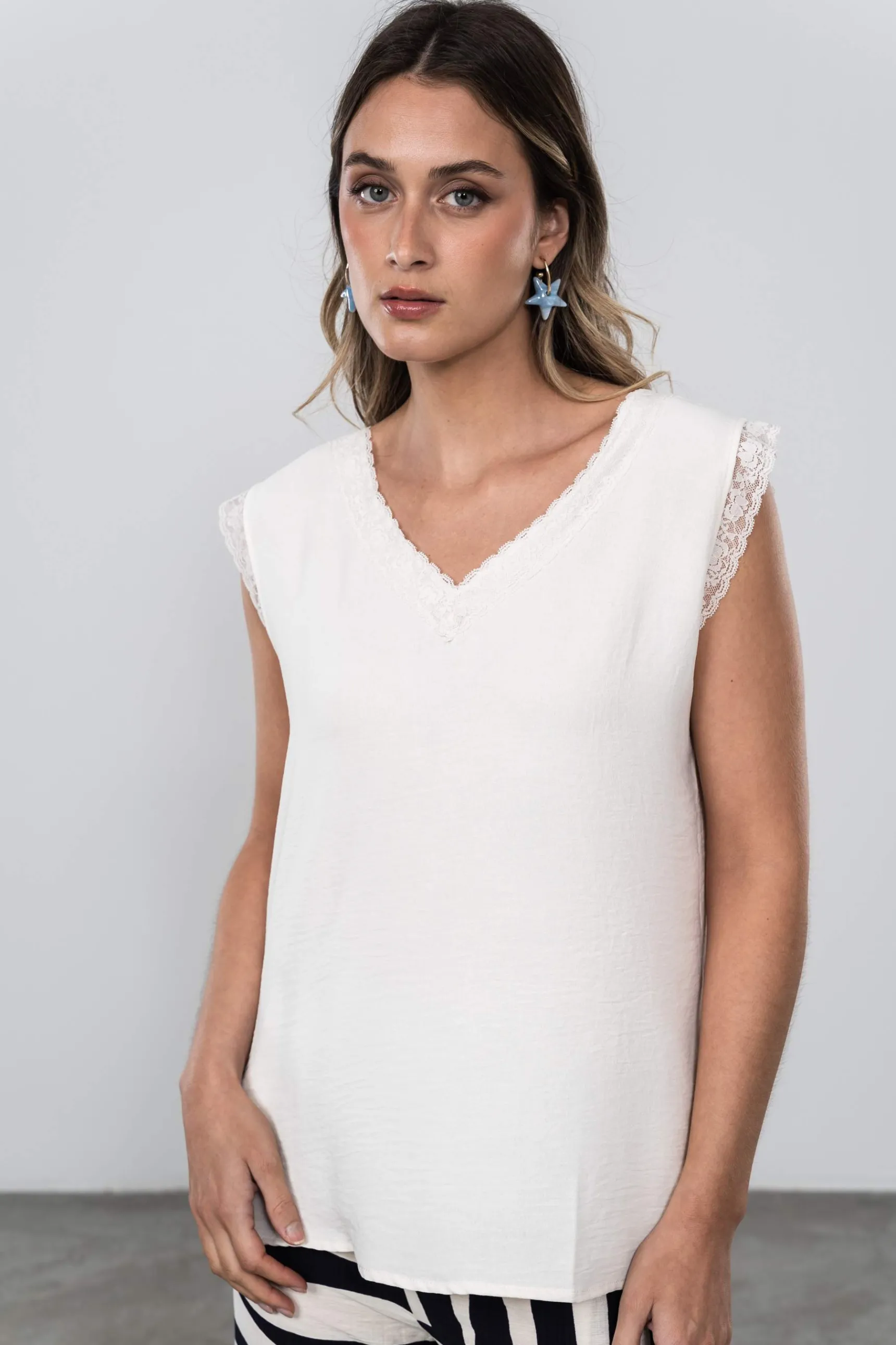 blusa_encaje_msisa_crudo_6.webp Precchio Blusas Y Camisas<BLUSA ENCAJE M/SISA CRUDO