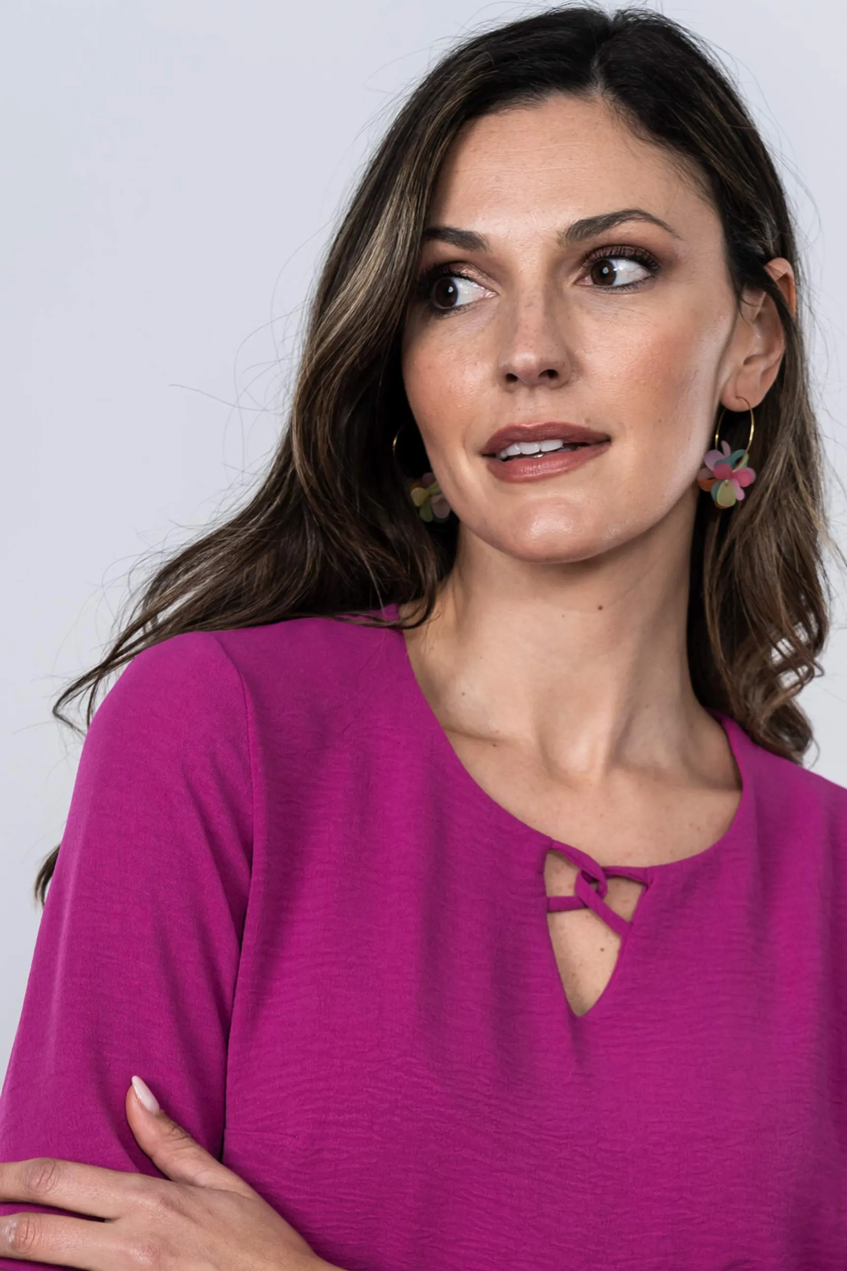 blusn_detalle_buganvilla_7.webp Precchio Blusas Y Camisas<BLUSÓN DETALLE BUGANVILLA