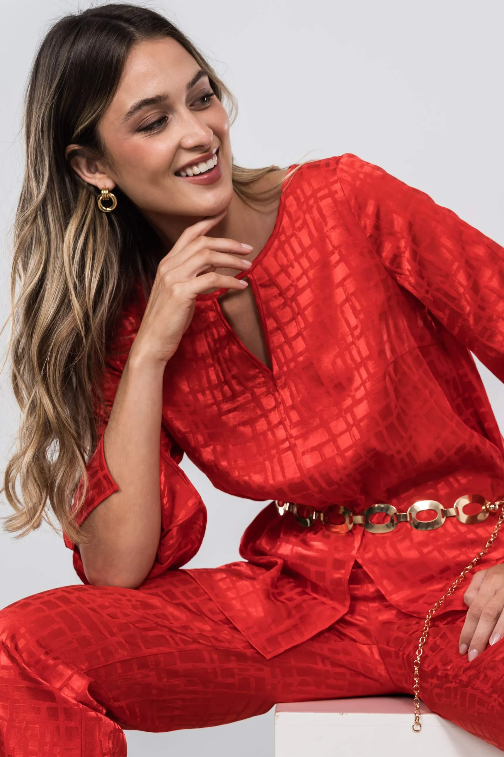 blusn_jacquard_satinado_2.webp Precchio Blusas Y Camisas<BLUSÓN JACQUARD SATINADO