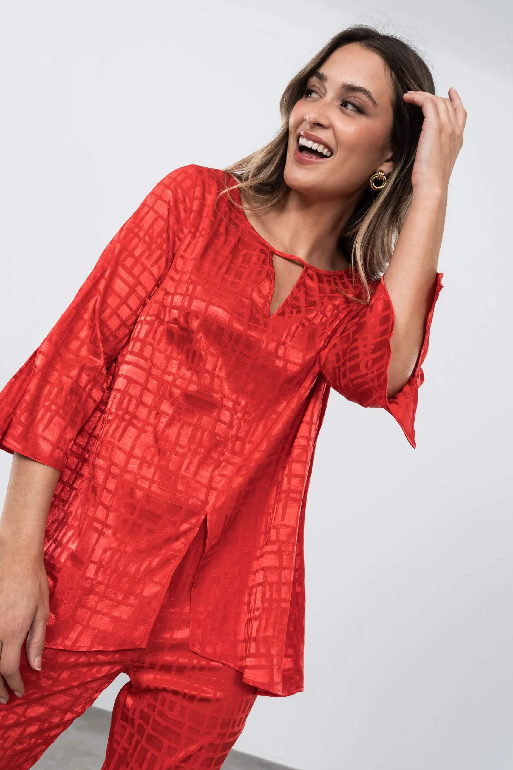 blusn_jacquard_satinado_3.webp Precchio Blusas Y Camisas<BLUSÓN JACQUARD SATINADO