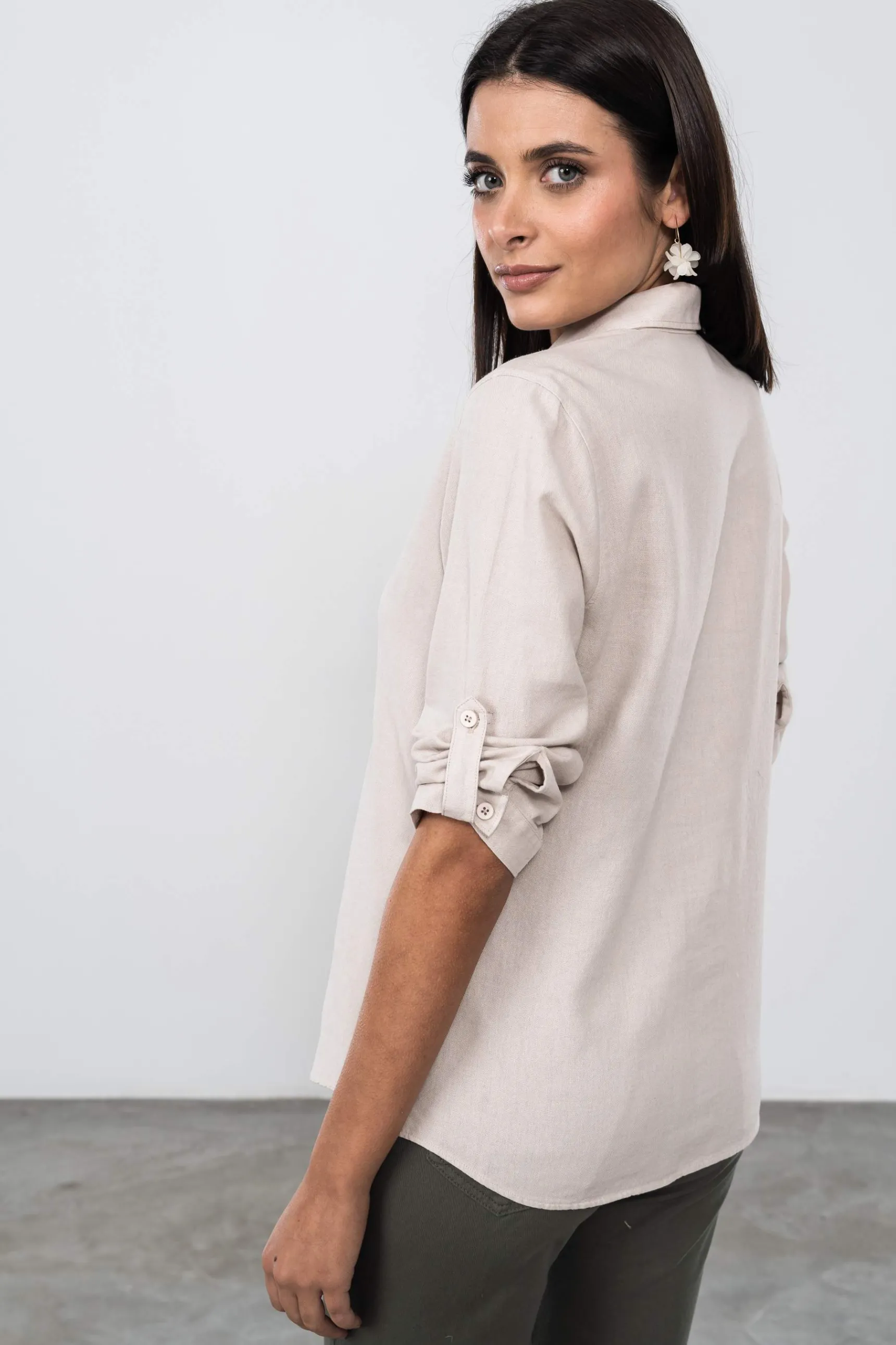 camisa_efecto_lino_beige_7.webp Precchio Blusas Y Camisas<CAMISA EFECTO LINO BEIGE