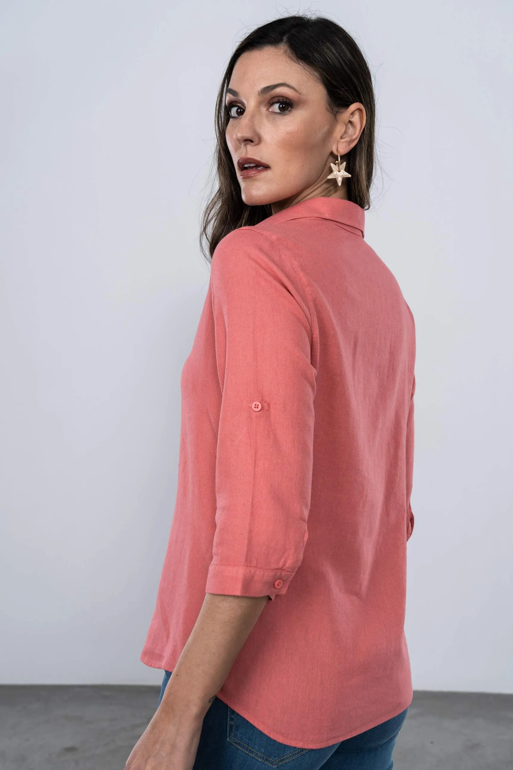 camisa_efecto_lino_coral_9.webp Precchio Blusas Y Camisas<CAMISA EFECTO LINO CORAL