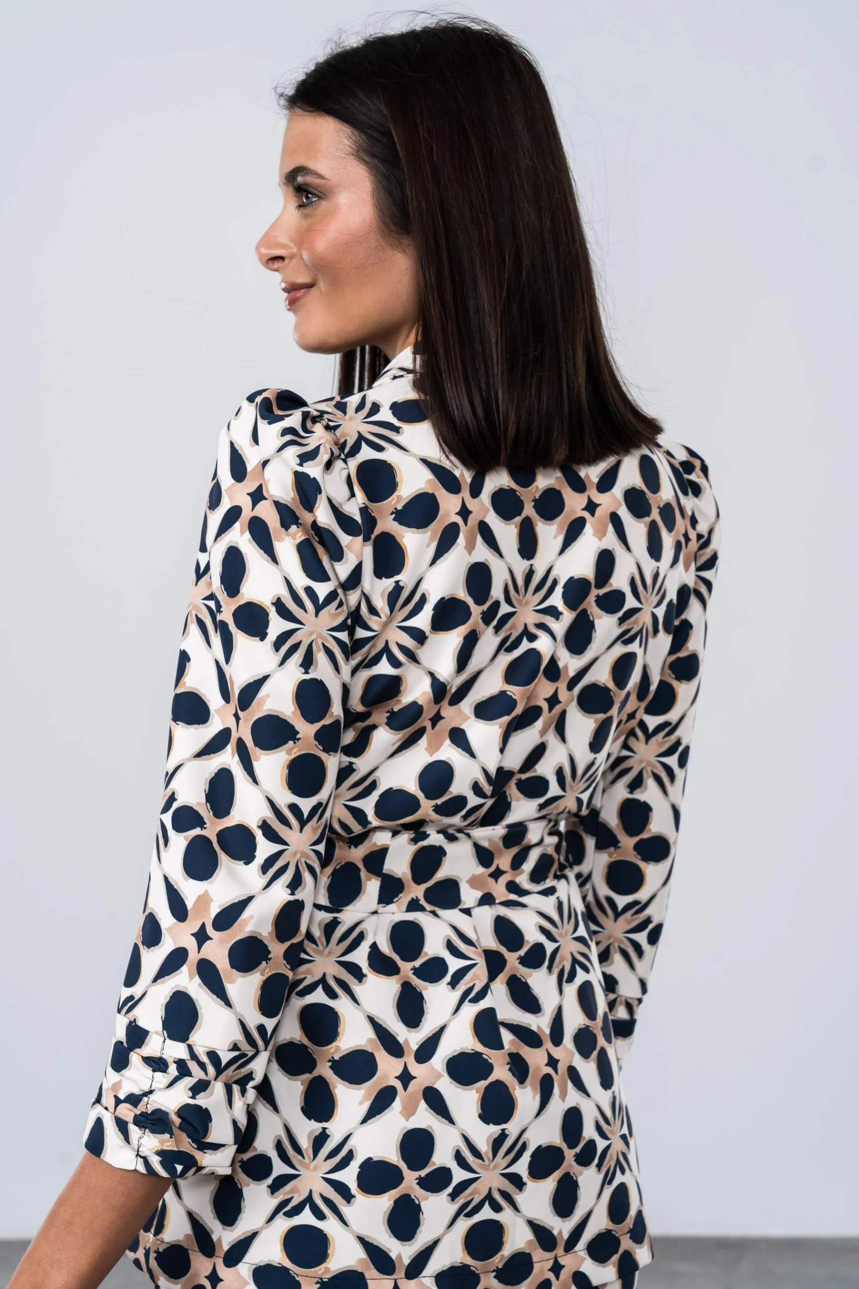 chaqueta_cinturn_topos_fl_3.webp Precchio Chaquetas<CHAQUETA CINTURÓN TOPOS FLOR