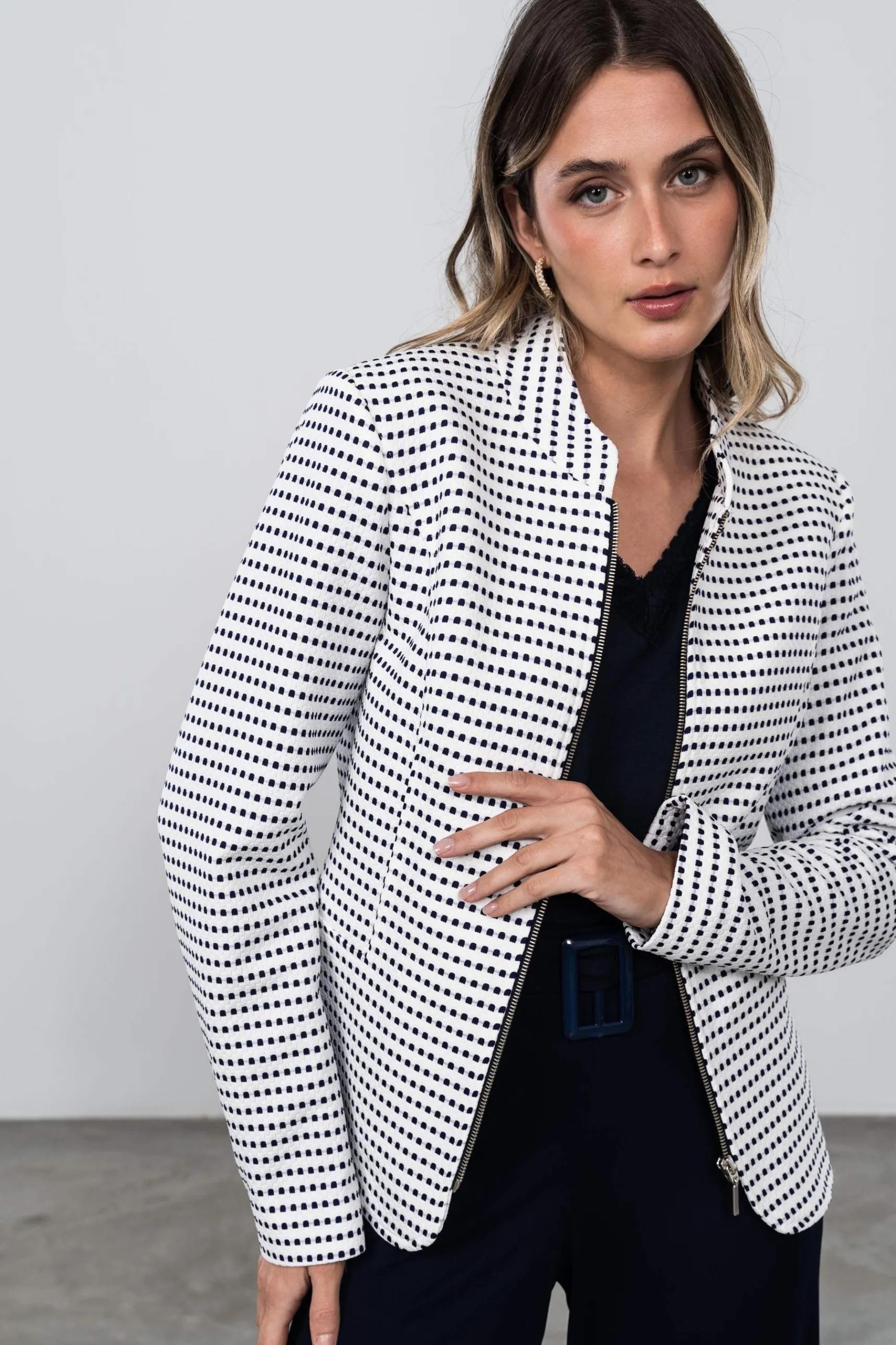 Precchio Chaquetas<CHAQUETA CREMALLERA JACQUARD BLANCO