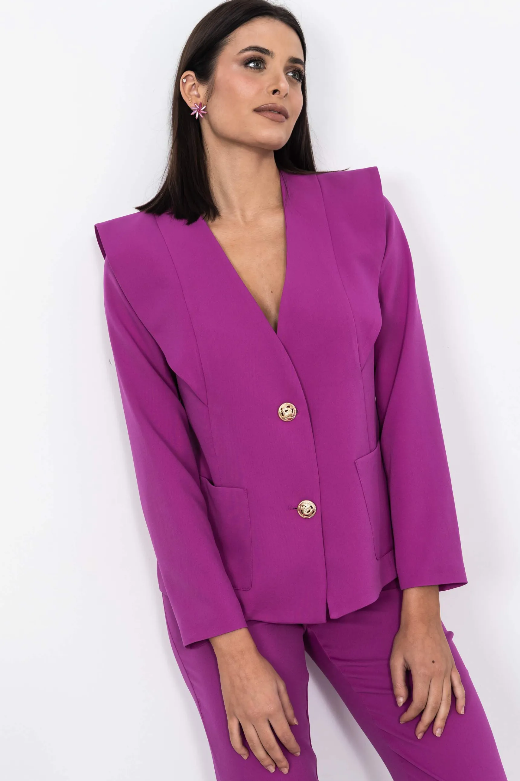 chaqueta_diseo_botn_oro_b_2.webp Precchio Chaquetas<CHAQUETA DISEÑO BOTÓN ORO BUGANVILLA