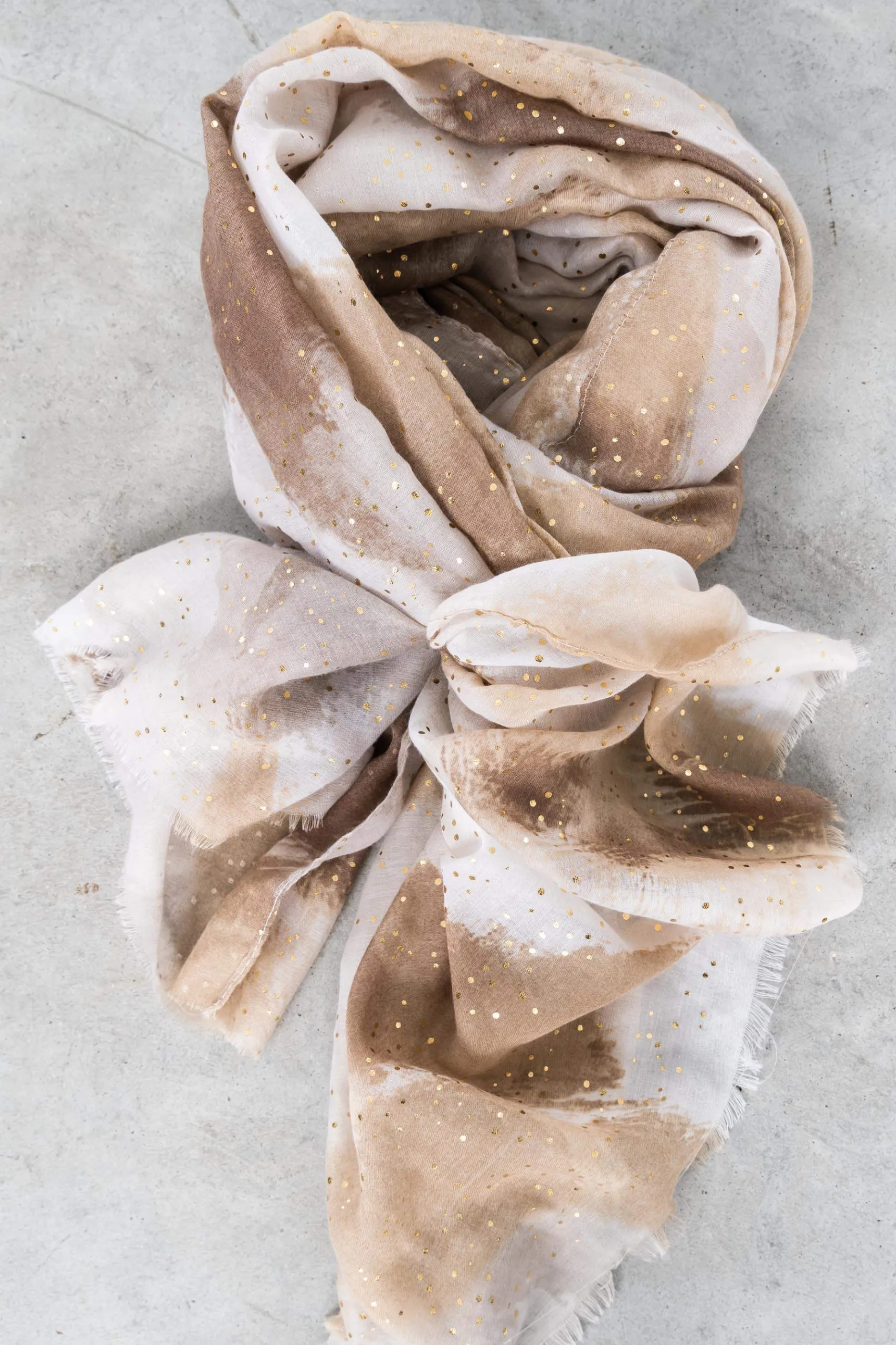 foulard_motas_oro_2.webp Precchio Foulards Y Estolas<FOULARD MOTAS ORO