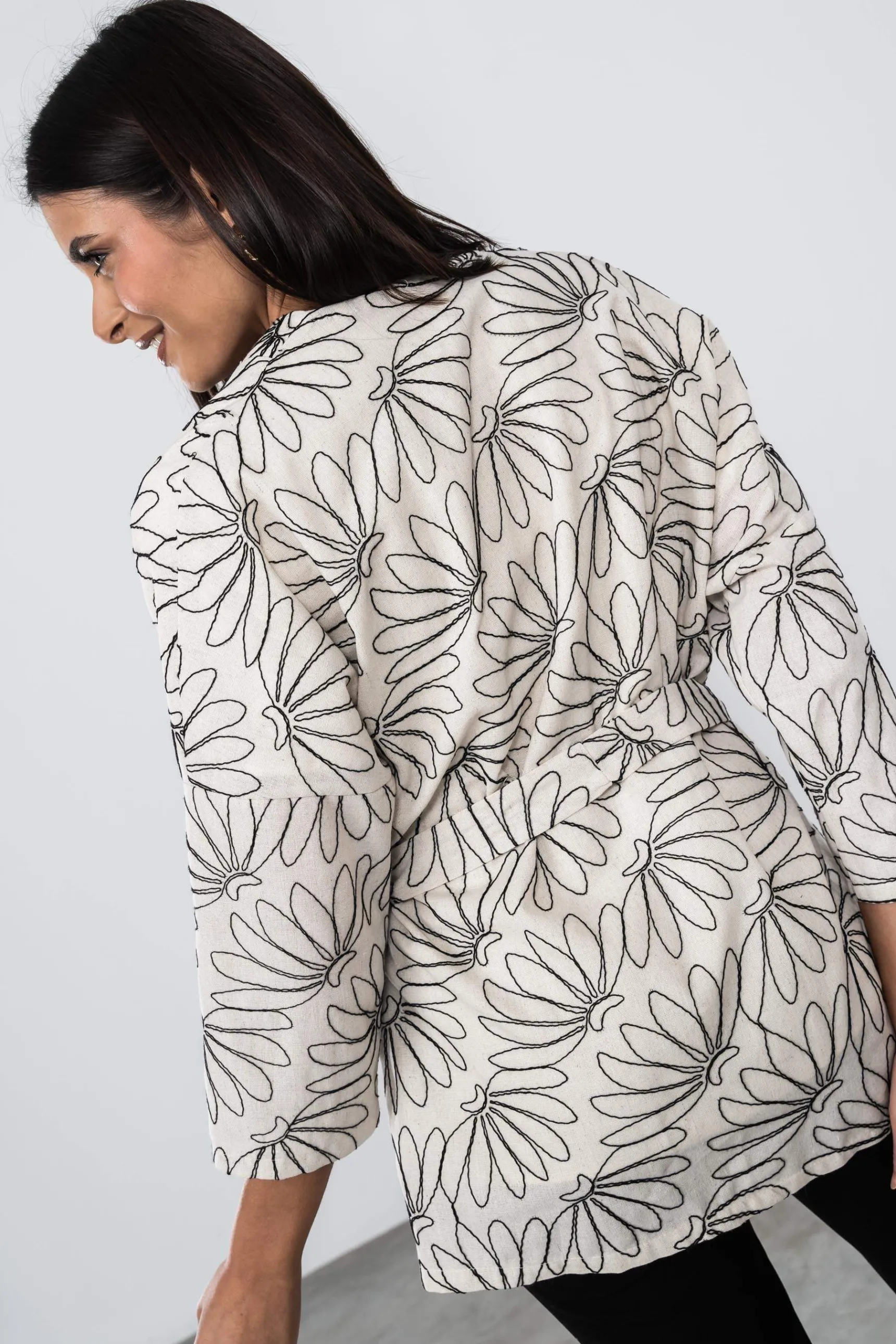 kimono_flor_bordada_7.webp Precchio Chaquetas<KIMONO FLOR BORDADA