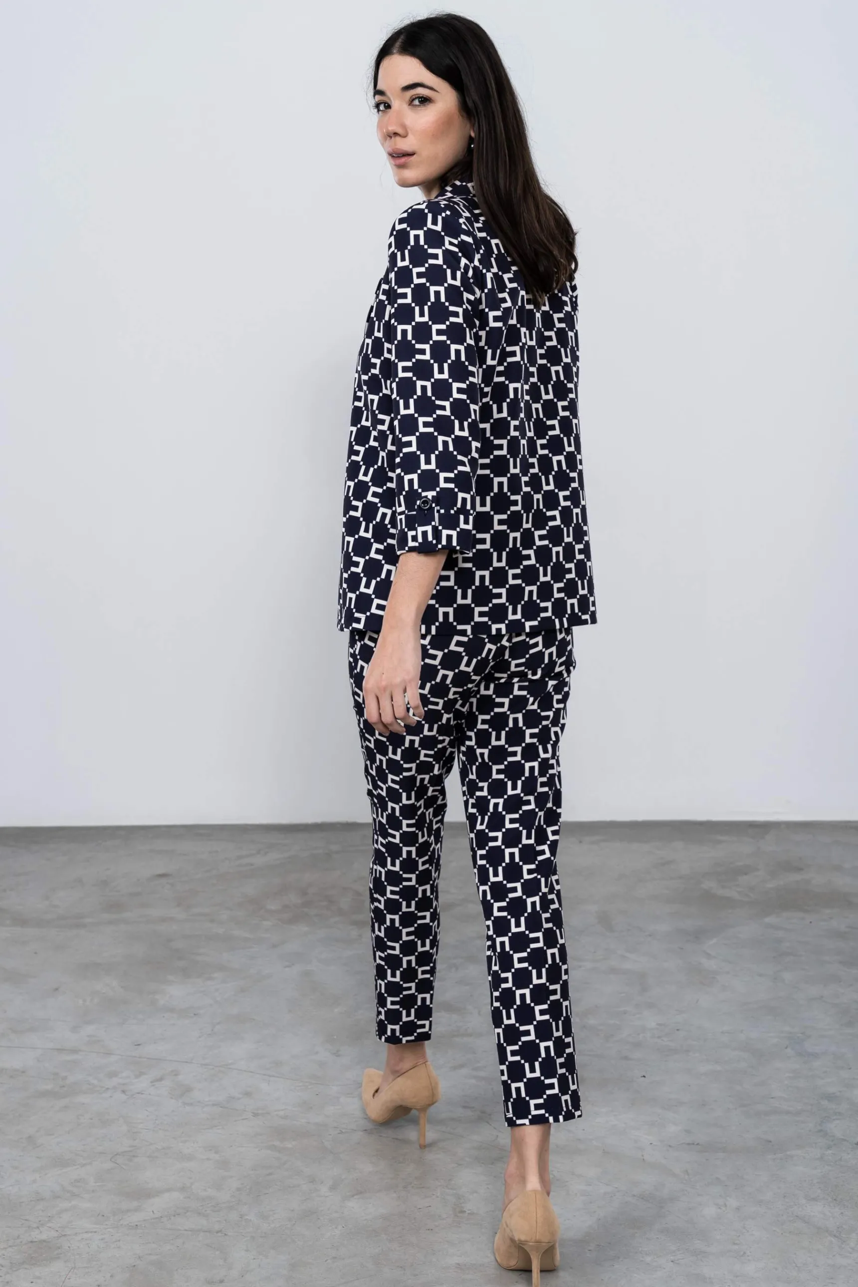 pantaln_estampado_geomtri_7.webp Precchio Pantalones<PANTALÓN ESTAMPADO GEOMÉTRICO MARINO