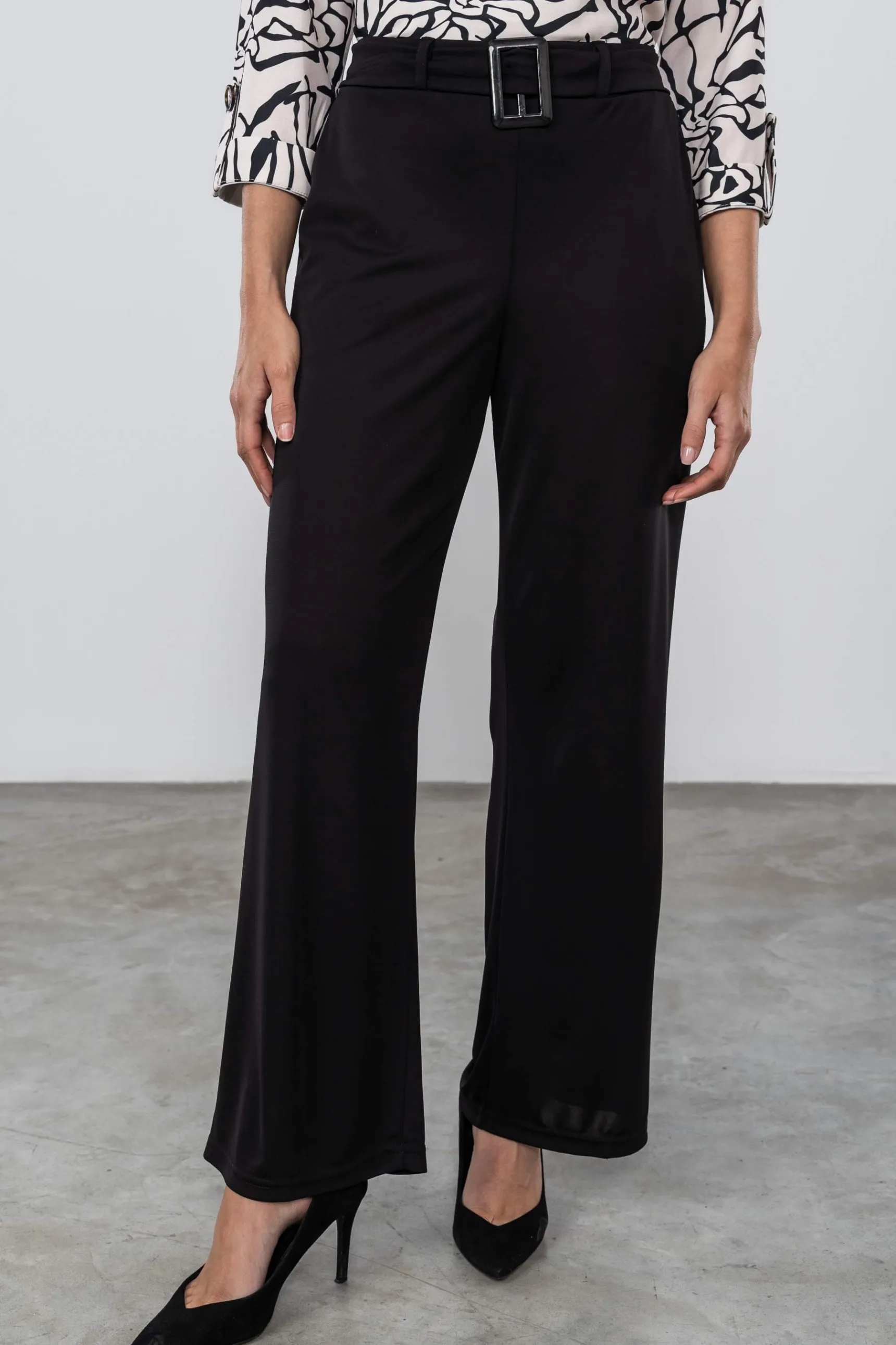 Precchio Pantalones<PANTALÓN HEBILLA NEGRO