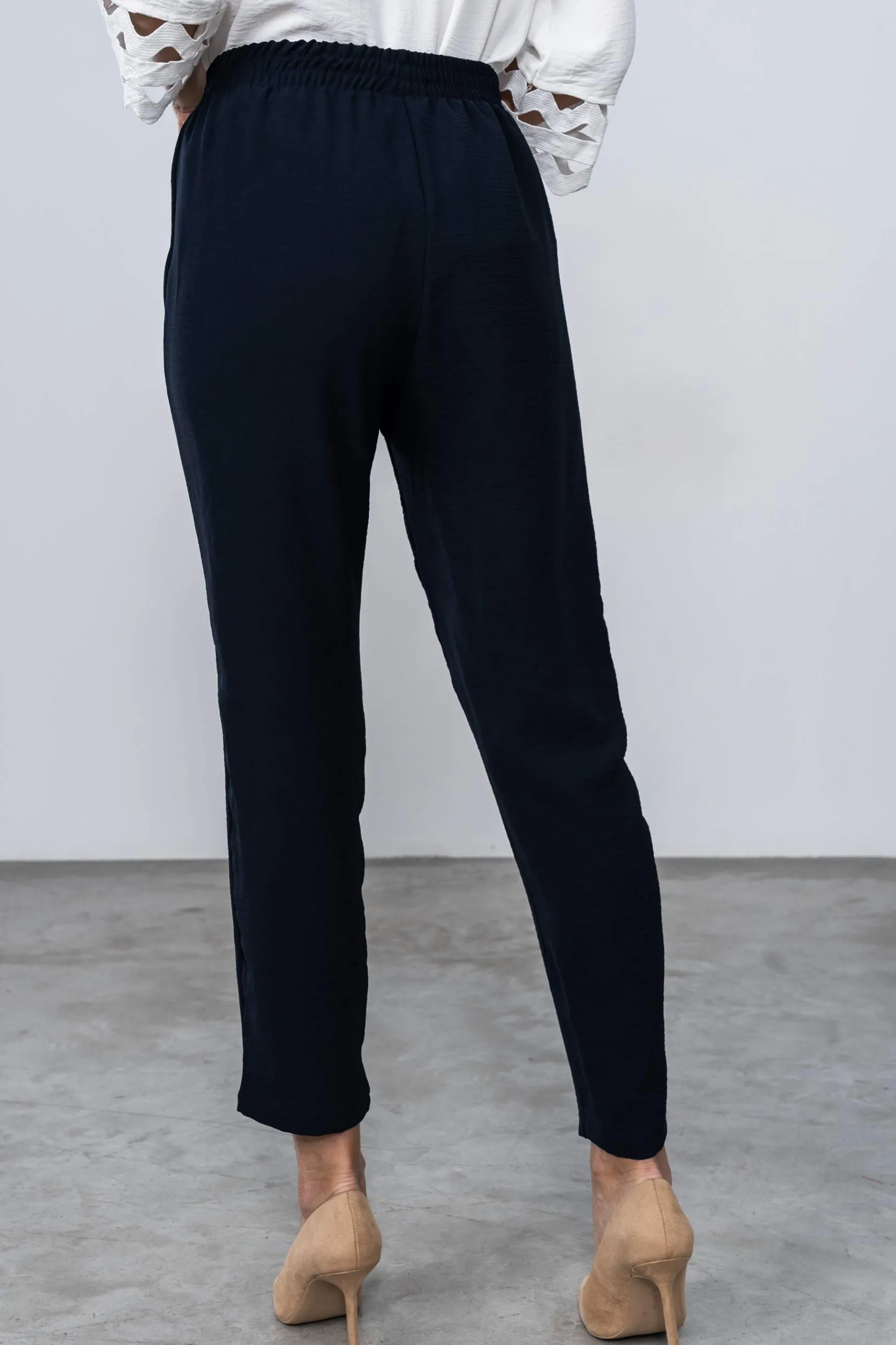 pantaln_holgado_cordn_mar_3-1.webp Precchio Pantalones<PANTALÓN HOLGADO CORDÓN MARINO
