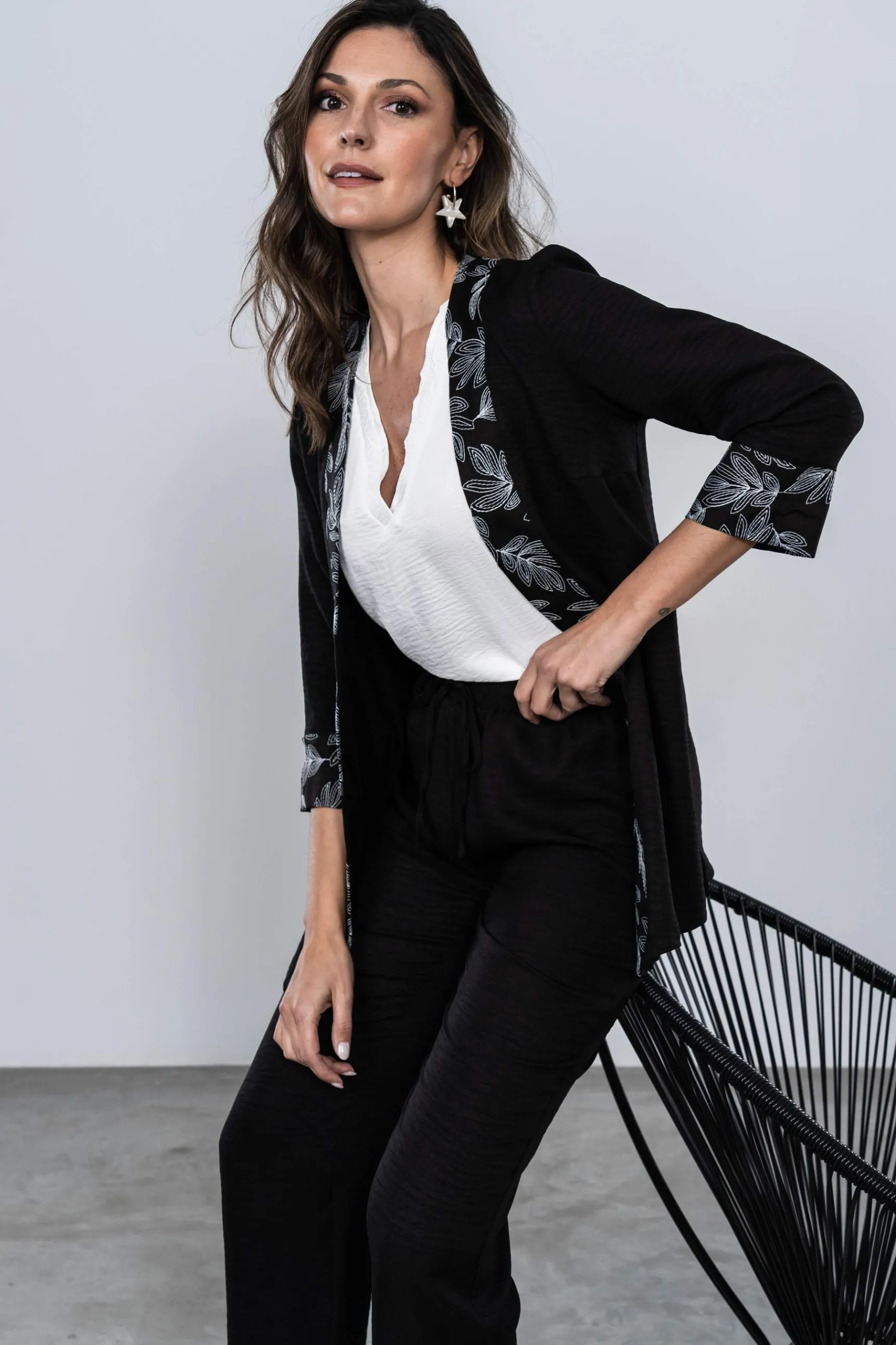 pantaln_holgado_goma_negr_2.webp Precchio Pantalones<PANTALÓN HOLGADO GOMA NEGRO