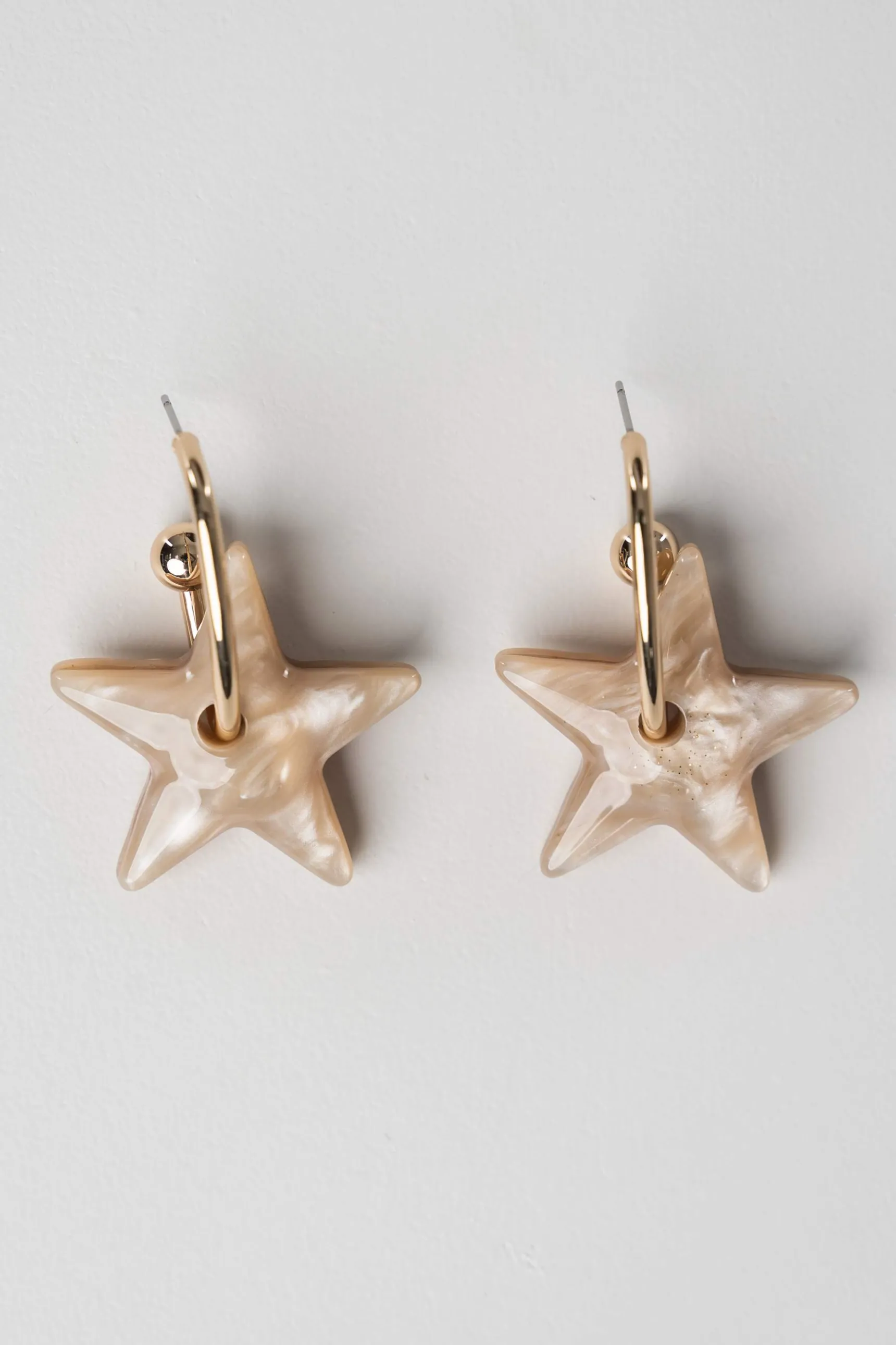 Precchio Bisuteria<PENDIENTE ESTRELLA NÁCAR BEIGE