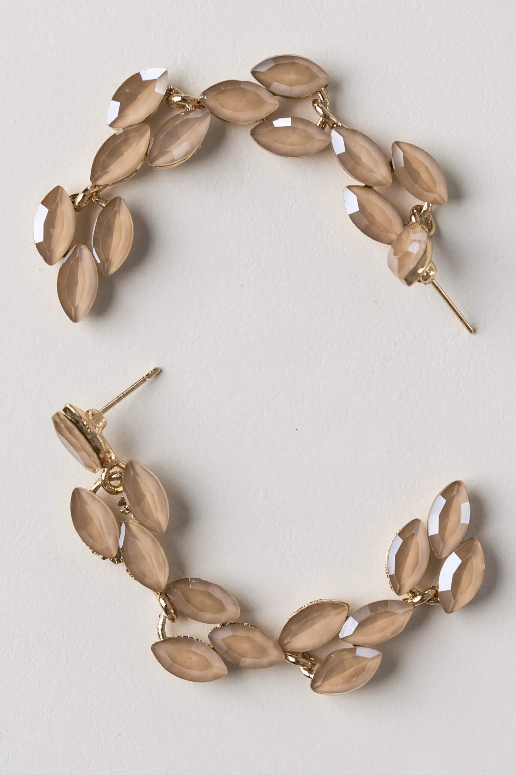 pendiente_valos_cristal_b_3.webp Precchio Bisuteria<PENDIENTE ÓVALOS CRISTAL BEIGE