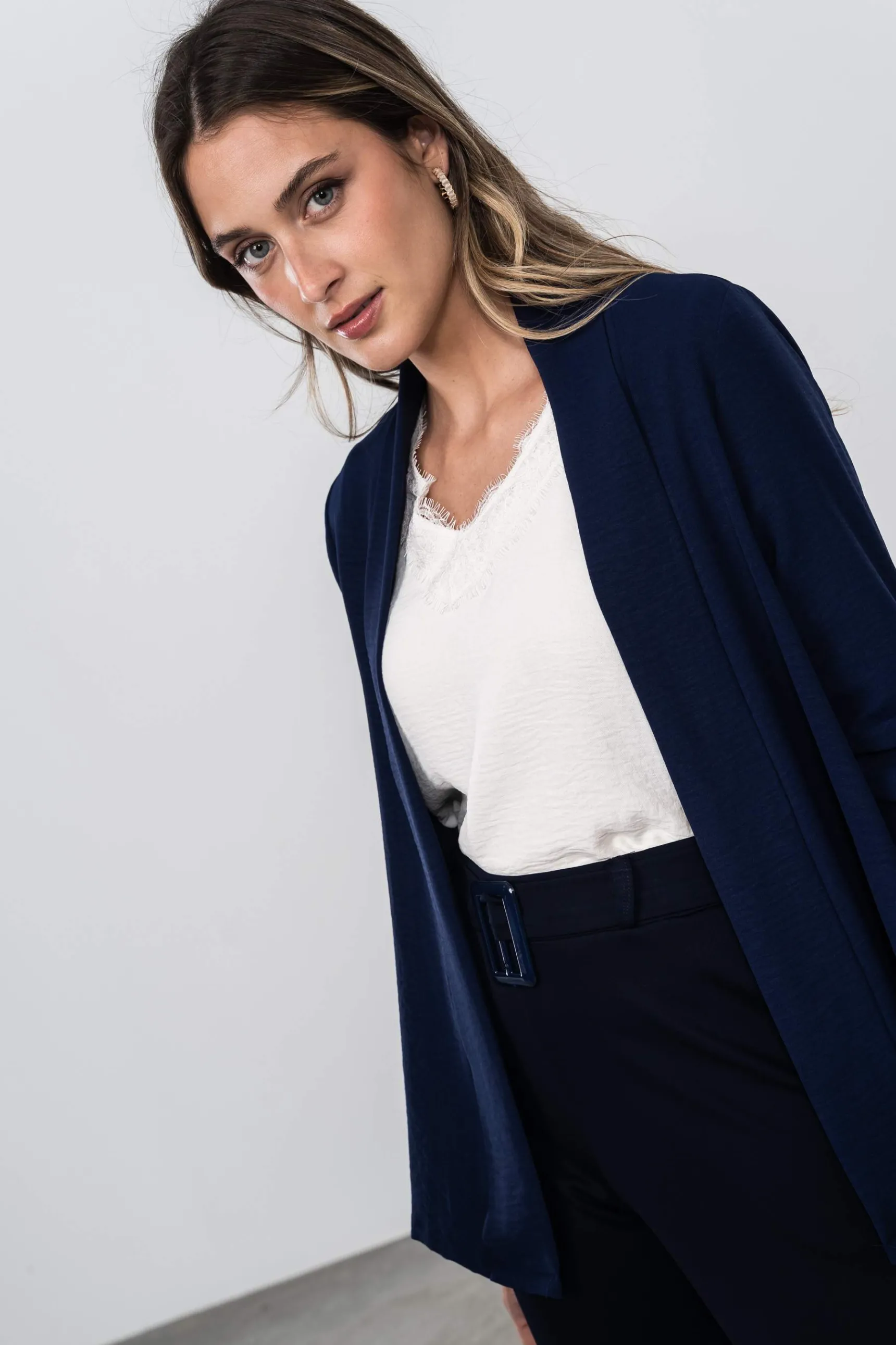 sobrecamisa_trabilla_mari_4.webp Precchio Chaquetas<SOBRECAMISA TRABILLA MARINO