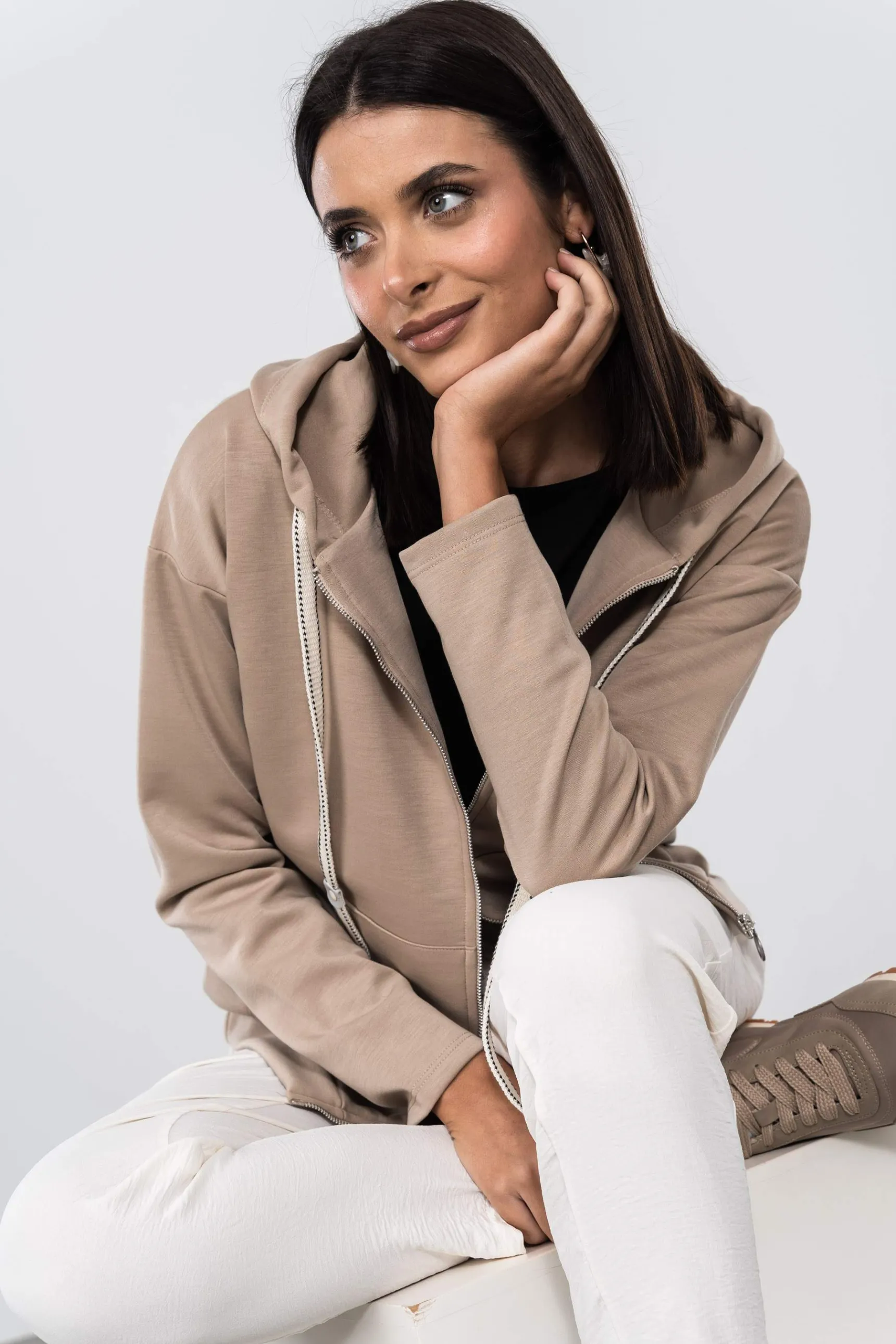 sudadera_cremallera_beige_6.webp Precchio Jerseys Y Cardigans<SUDADERA CREMALLERA BEIGE