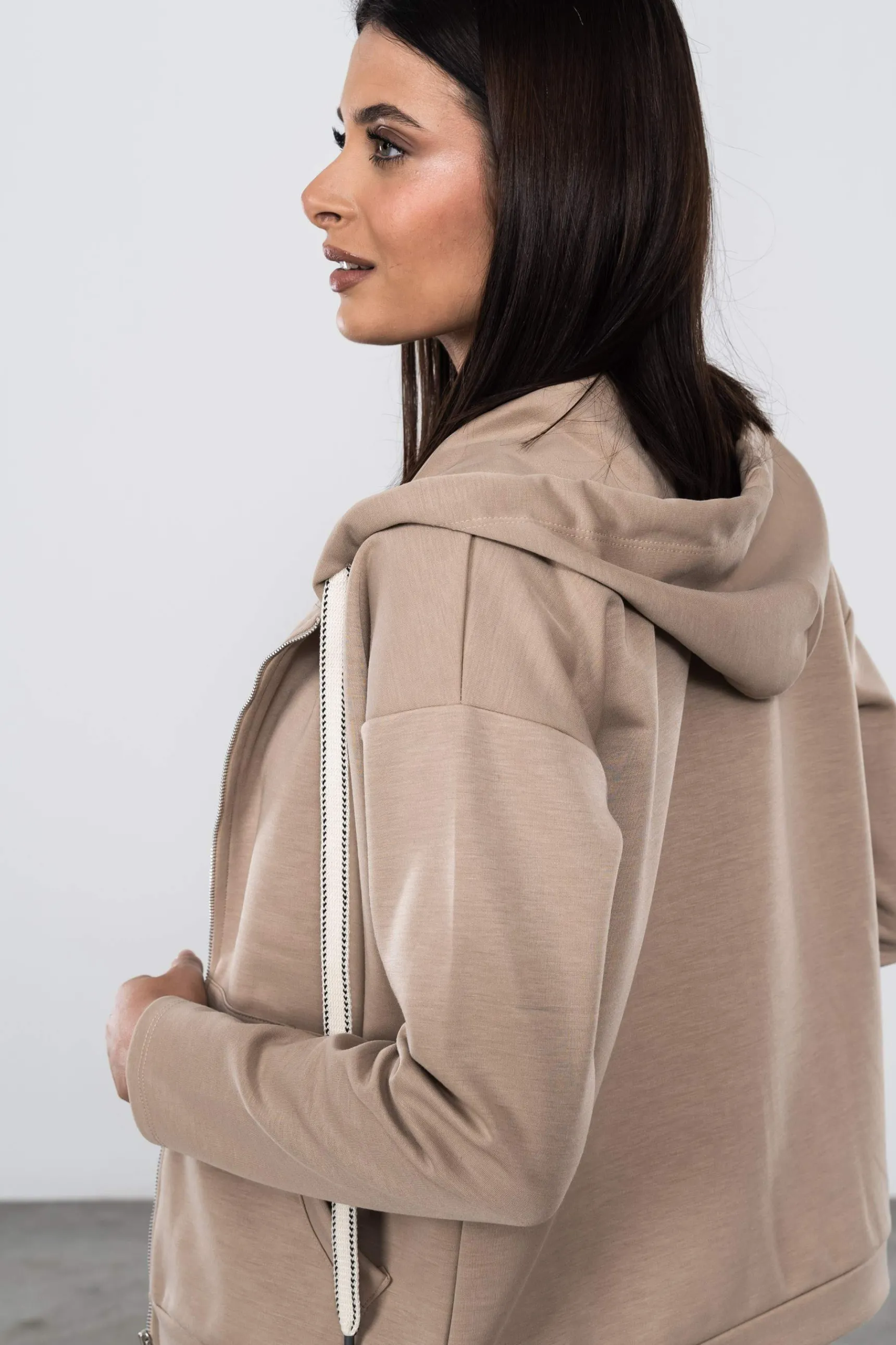 sudadera_cremallera_beige_9.webp Precchio Jerseys Y Cardigans<SUDADERA CREMALLERA BEIGE