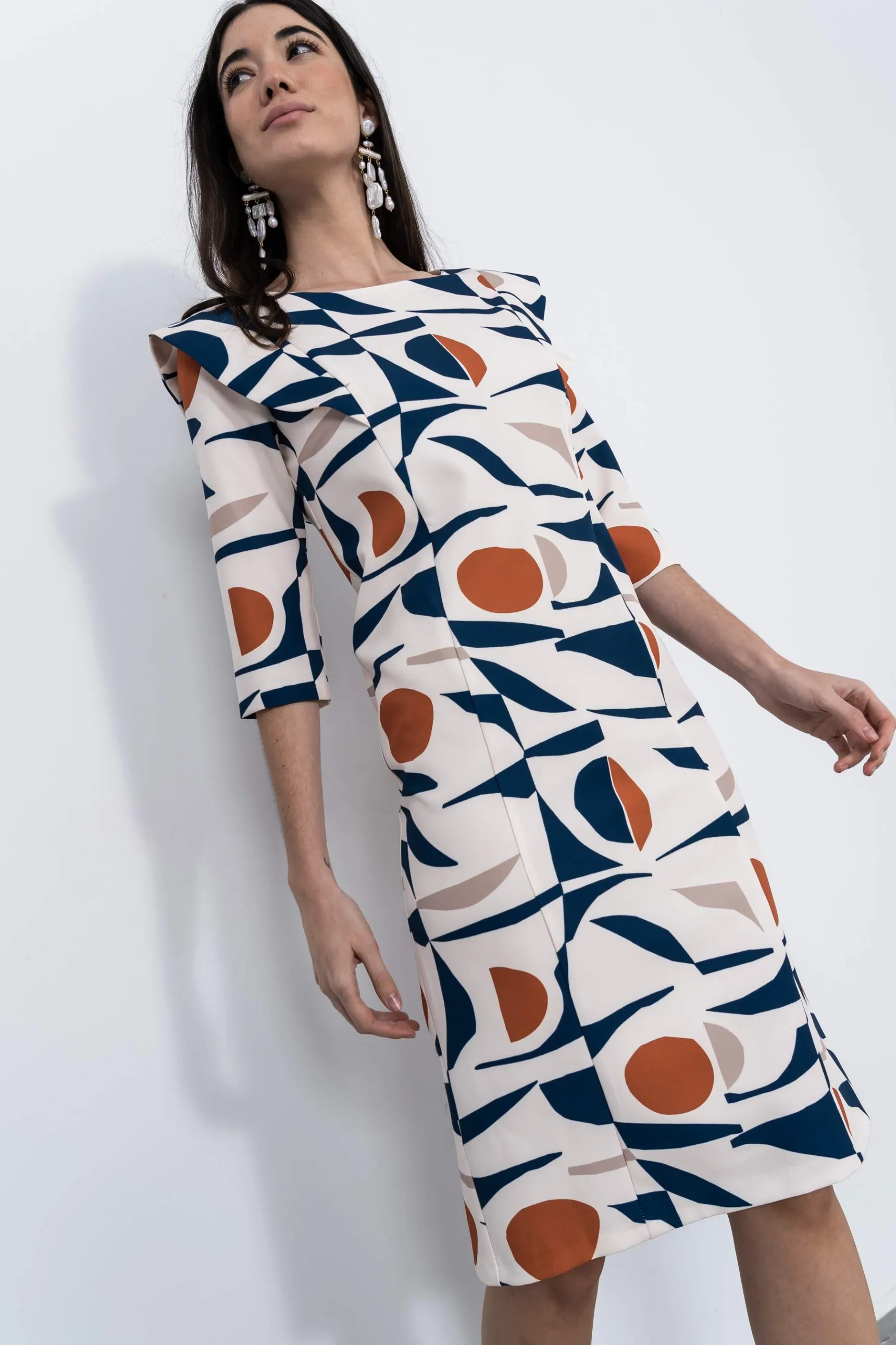 Precchio Vestidos<VESTIDO DISEÑO HOMBROS